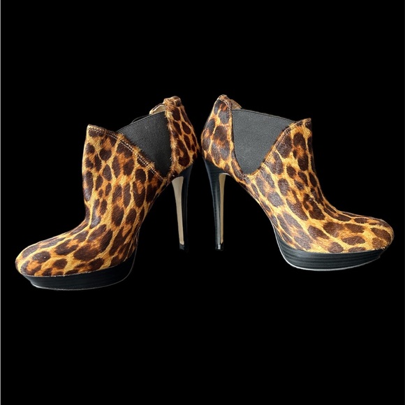 NWOB INC International Leopard Platform Heels - Picture 7 of 15